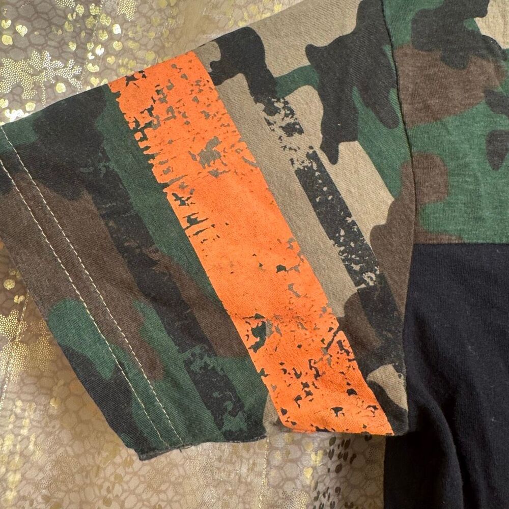 Jason Aldean She's Country Black Orange Camo Print Tour Shirt Small - Picture 5 of 6